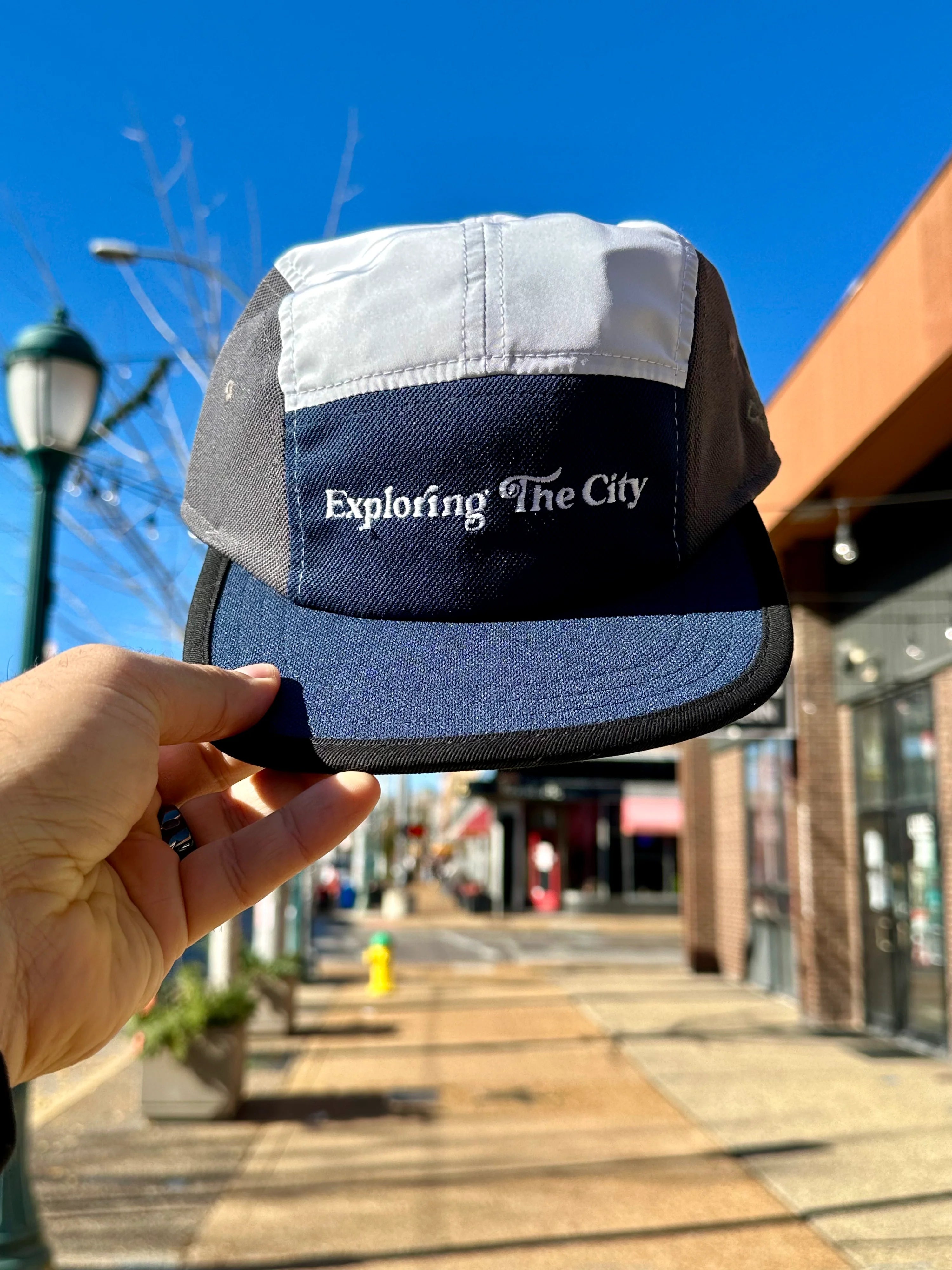 NOVAHAT Recycled Runners Hat - Exploring The City