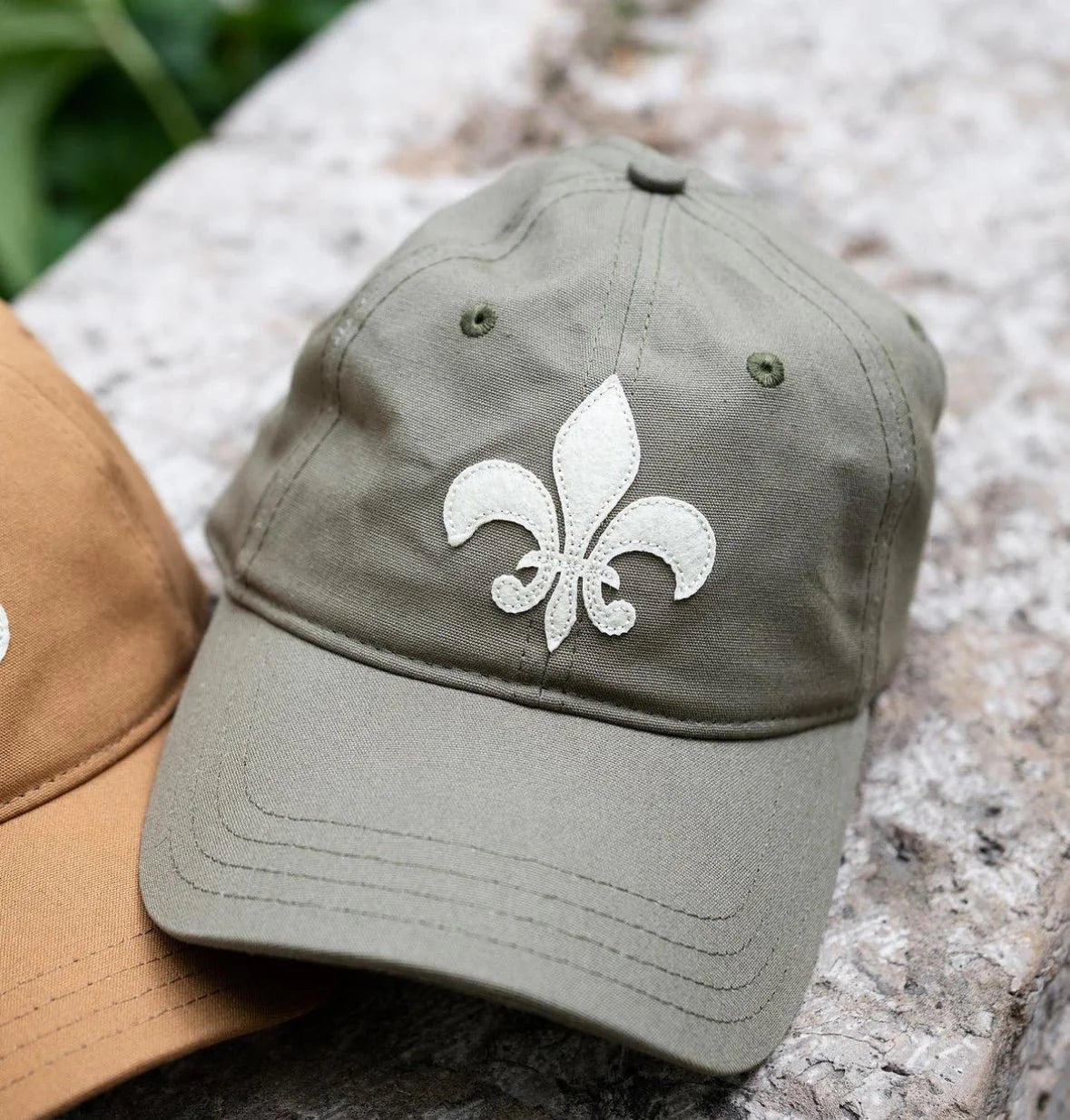 NOVAHAT Organic Felt Fleur-de-Lis Dad Cap